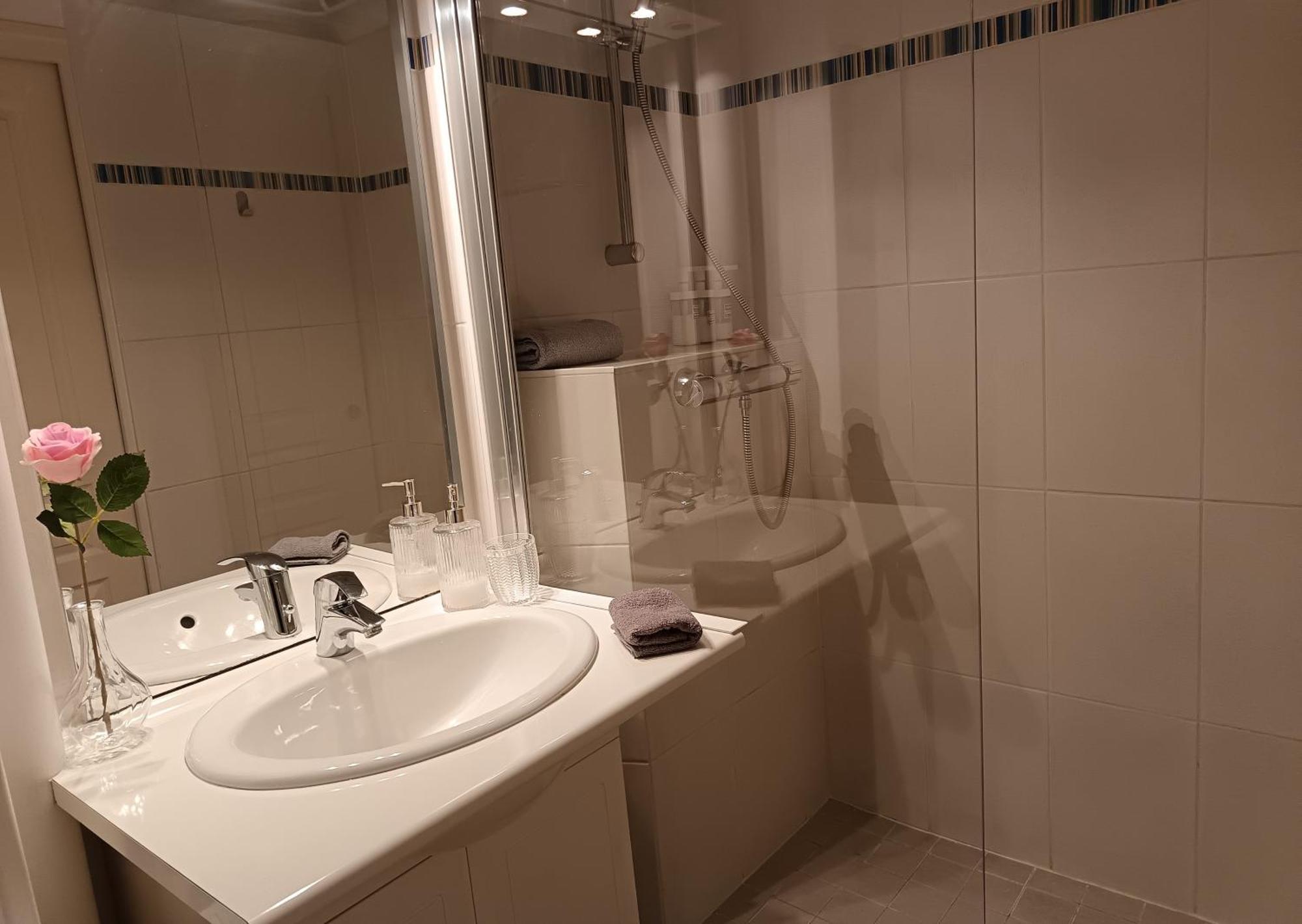 Appartement A Orleans Au Calme Avec Parking Gratuit, Balcon Et Ascenseur Exterior foto